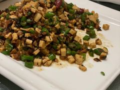 -新天明砂锅鱼头煲