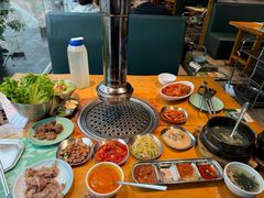 -唯成•韩国炭火烤肉 유성고기