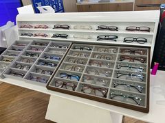 -EYEcare眼镜店(南京东路店)