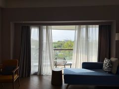 -上海佘山世茂艾美酒店