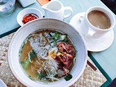 -Palate Angkor Restaurant & Bar