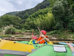 -安吉龙王山峡谷漂流