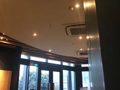 -星巴克臻选(莘庄仲盛店)