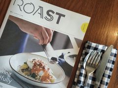 -ROAST coffee & eatery