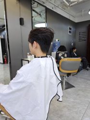 -藤野造型烫发染发