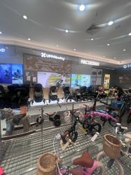 -国际蓝孩(万象天地店)