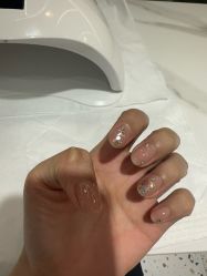 -悦指间美甲美睫