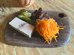 -羽深肉铺 Steak & Wine