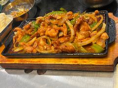 -臻牛烤肉