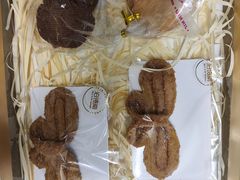 -弦月窗LUNETTE BY AMANDA(复兴路店)