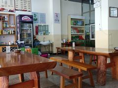 大堂-鸿浩扒猪脚米线