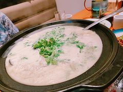 大砂锅炖鱼头-丹江渔村(望京店)