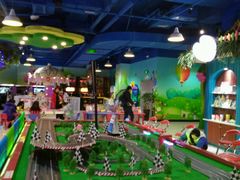 -酷洛小镇(步步高新天地购物广场店)