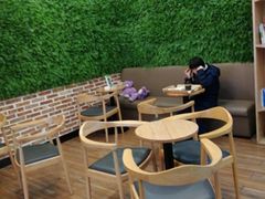 -焙丽拾光(麦凯乐直营店)
