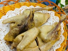 招牌盐焗乳鸽-皇鸽餐厅(龙塘店)