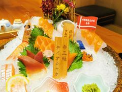 秒懂三文鱼-文三酒肆自助放题(新街口友谊广场店)