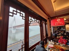 -小天鹅火锅·一线江景洪鼎旗舰店(洪崖洞店)