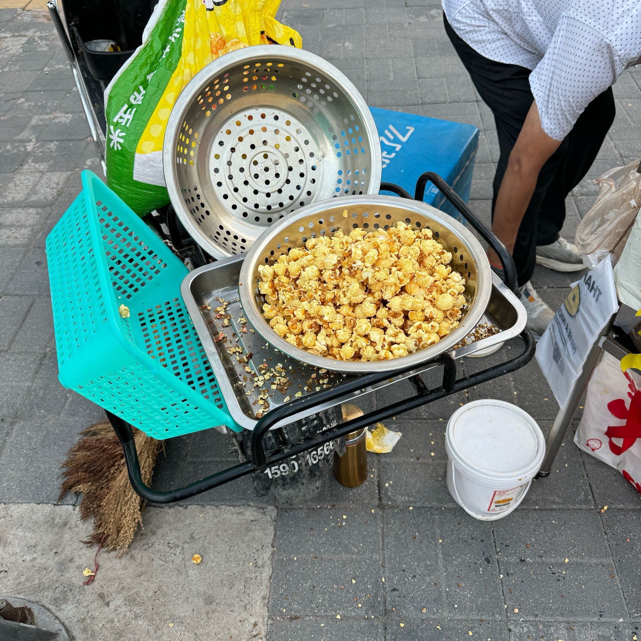 街边的奶油爆米花