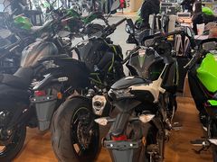 -川崎北京风火轮店