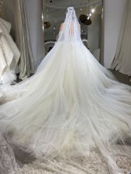 -艾米丽婚纱礼服