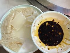 -锅哥东北铁锅炖(幸福店)