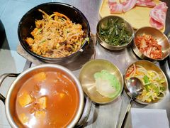 -釜山火炉·海鲜烤肉(紫藤路店)