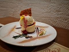 -Mark&Mars Restaurant