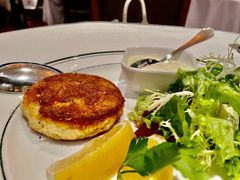 招牌蟹肉饼-Wolfgang’s Steakhouse 沃夫冈牛排馆(上海白玉兰广场店)