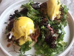 疯狂手撕牛肉班尼迪克蛋-The Rug Cafe(王府中环店)