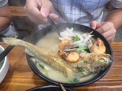 黄鱼肉丝汤年糕-台州老六海鲜面馆(上南总店)