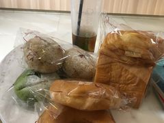 -顶东面包花园·生日蛋糕(世博店)