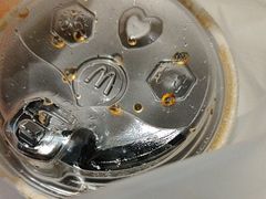 -麦当劳(上海虹桥站30B检票口楼上)