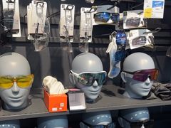 -迪卡侬(西三旗店)