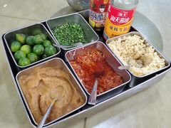 -四川小胡子海鲜(丁村万人海鲜广场店)