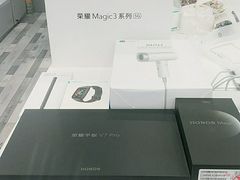 -荣耀授权专卖店(黄浦浙江中路店)