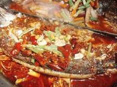 -鸣记脆皮烤鱼·海鲜烤鱼(三八广场店)