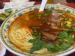 -金杨拉面王小吃面馆·牛三宝面·红烧牛肉粉