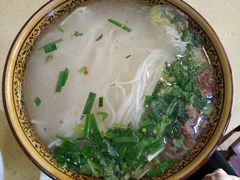-桥香园云南过桥米线(金马碧鸡店)