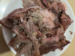 -闫家驴肉老店(华电一校店)