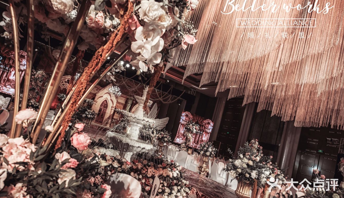 邂逅爱情古堡[亲亲][亲亲][亲亲]轻奢梦幻欧式婚礼