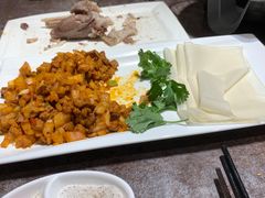 博饼羊肉卷-贯贯吉·清真餐厅(浙江中路店)