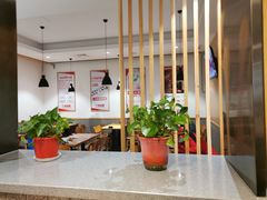 大堂-南城香·饭香串香馄饨香(赵公口店)