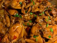 鸡翅煲-胖哥俩肉蟹煲(湖滨银泰in77店)