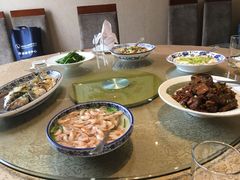 -山明水秀大饭店