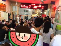 等位区-秦豫肉夹馍(骡马市总店)