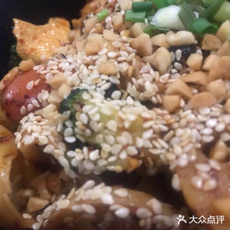 不知道这个是不是也是抚顺风味点的。感觉点了都有