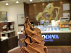 经典巧克力软冰激-GODIVA(国际金融中心店)
