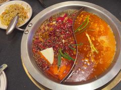 -沸炉重庆老火锅(军事博物馆店)