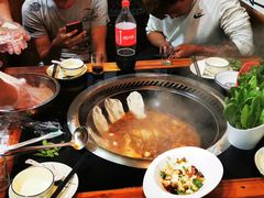 -三里屯土灶炖公鸡地锅鸡(江东店)