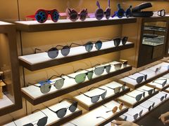 -罗伯特眼镜·蔡司官方授权(罗湖国贸店)